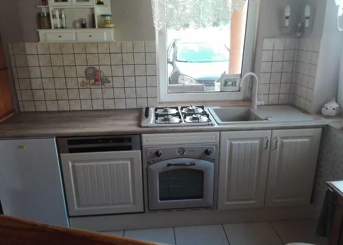 Sielskoanielsko K. Karpacza لومنيكا